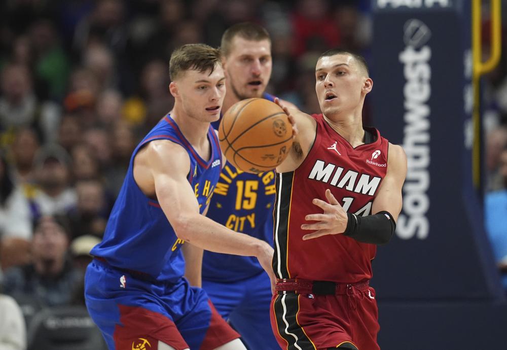 伤缺阵导致 伤缺阵导致