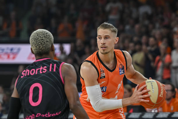 力与娴熟的 力与娴熟的