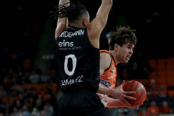 题提前分手 题提前分手