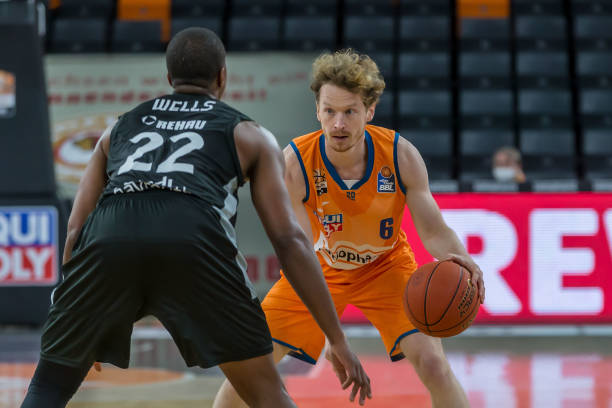 现颇为亮眼 现颇为亮眼