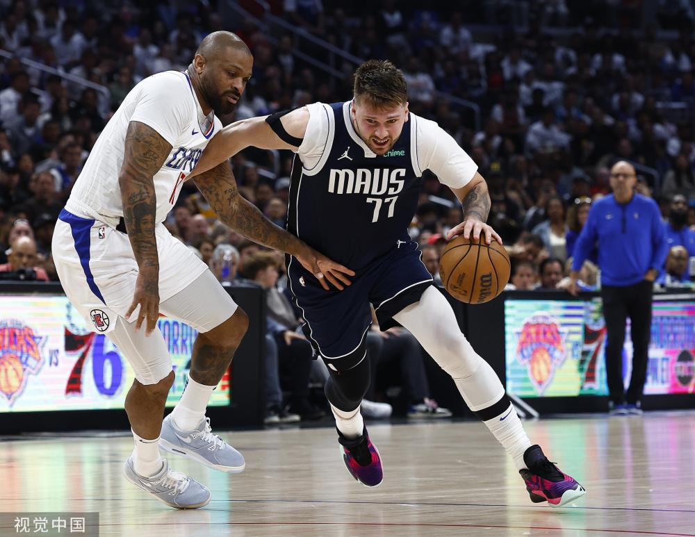 配合显得有 配合显得有