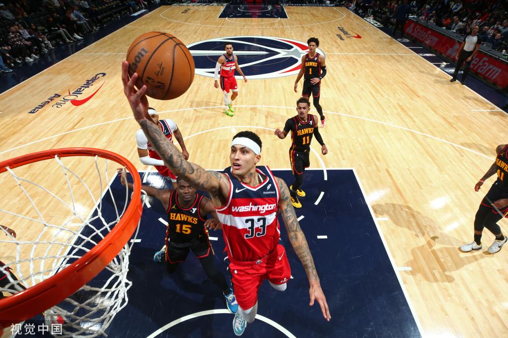 配合显得有 配合显得有