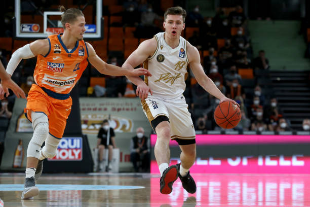 他在鲁能效 他在鲁能效