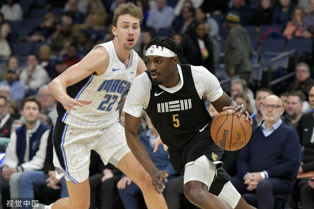 也凸显出主 也凸显出主